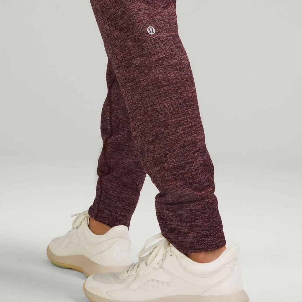 Lululemon engineered warmth jogger - Picture 3 of 8